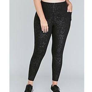 *NWT* Lane Bryant Livi Active Animal Print Legging